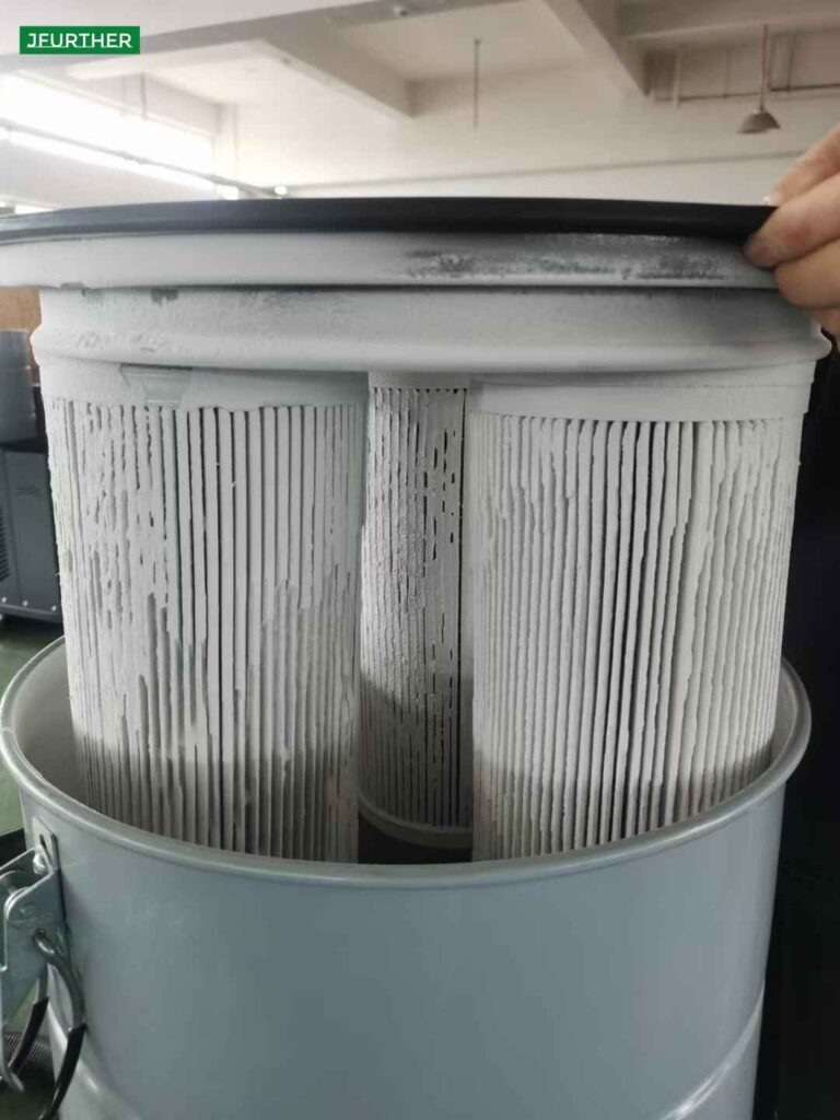 Heavy-Duty Vacuum Cleaner